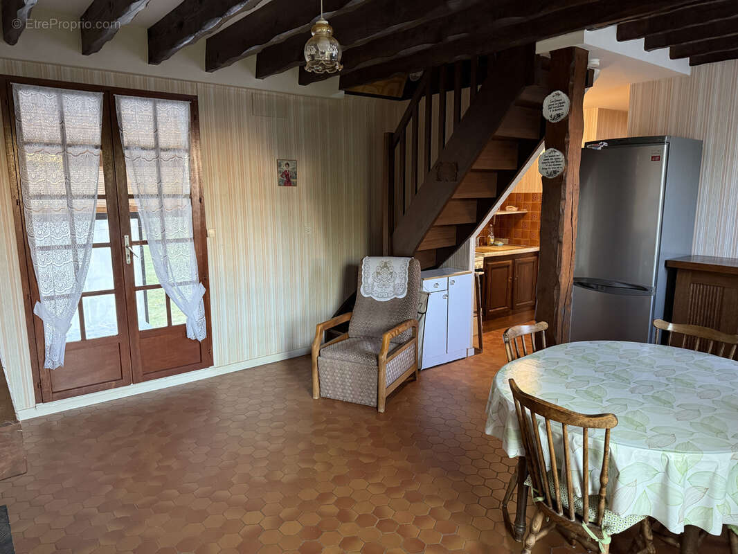 Maison à LA VENTROUZE