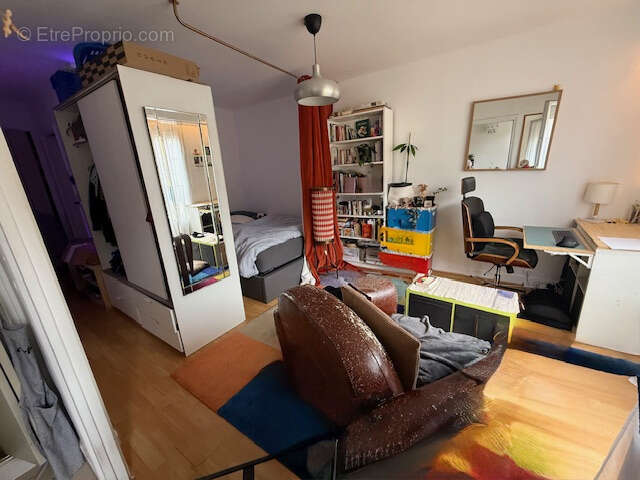 Appartement à PARIS-19E