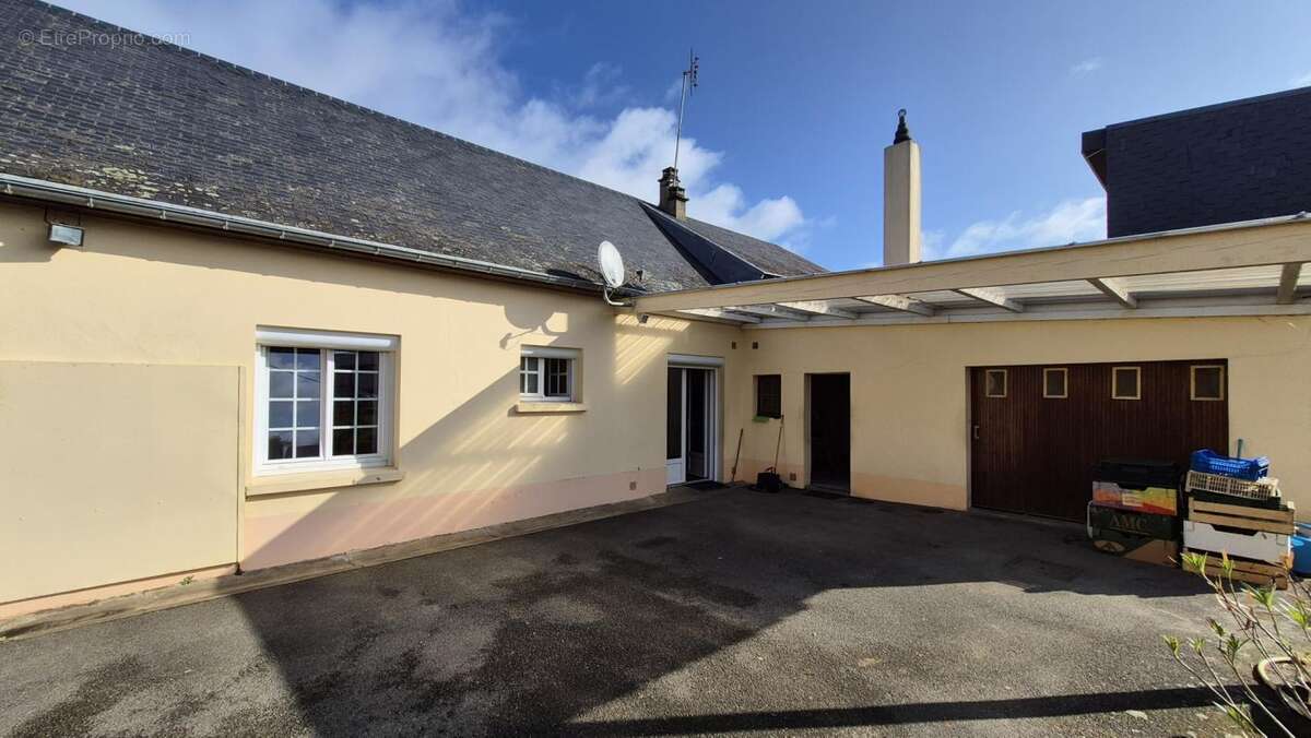 Maison à LA SUZE-SUR-SARTHE