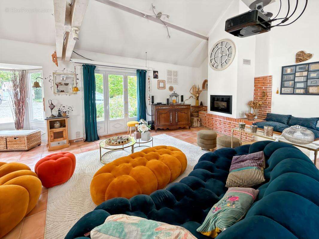 Maison à YVOY-LE-MARRON