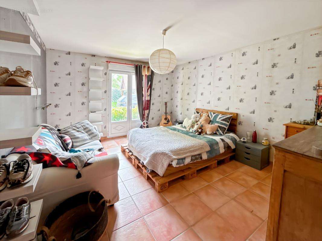 Maison à YVOY-LE-MARRON