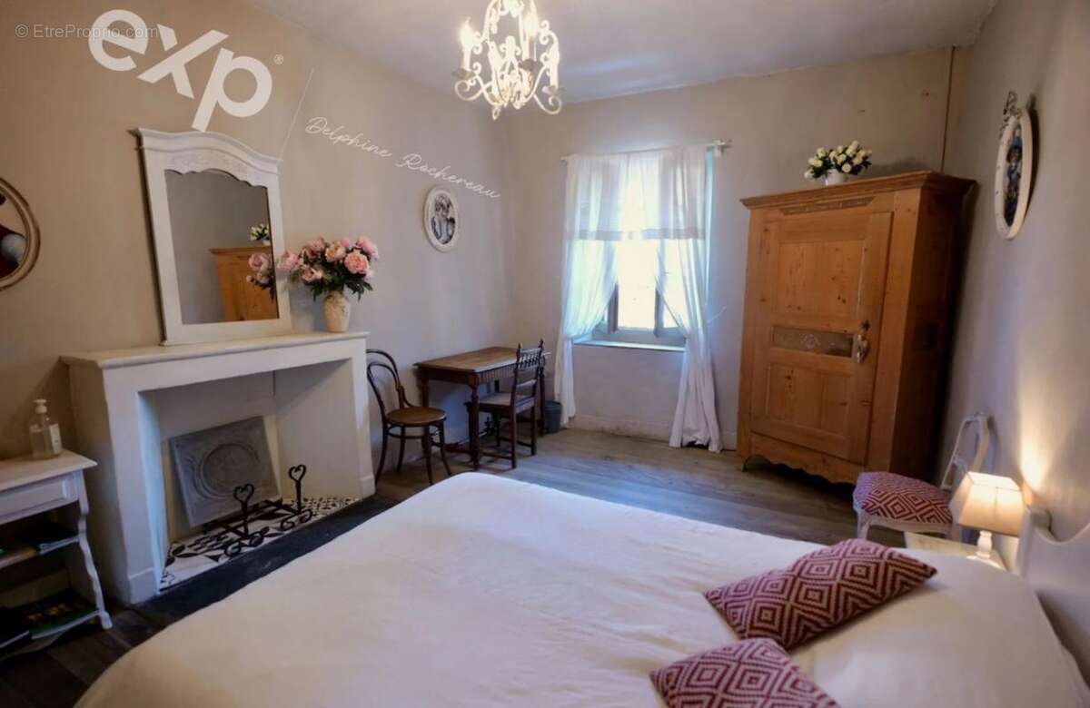 Maison à MENTHON-SAINT-BERNARD