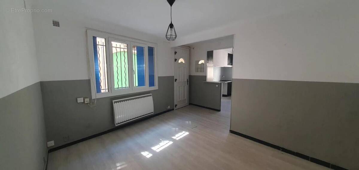 Maison à CORNEILHAN