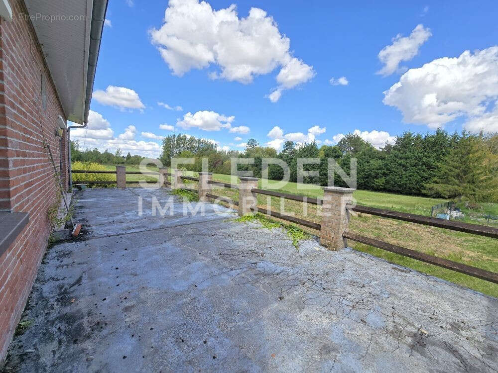 Maison à FOUQUIERES-LES-BETHUNE