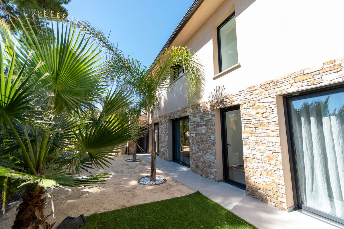 Maison à SANARY-SUR-MER