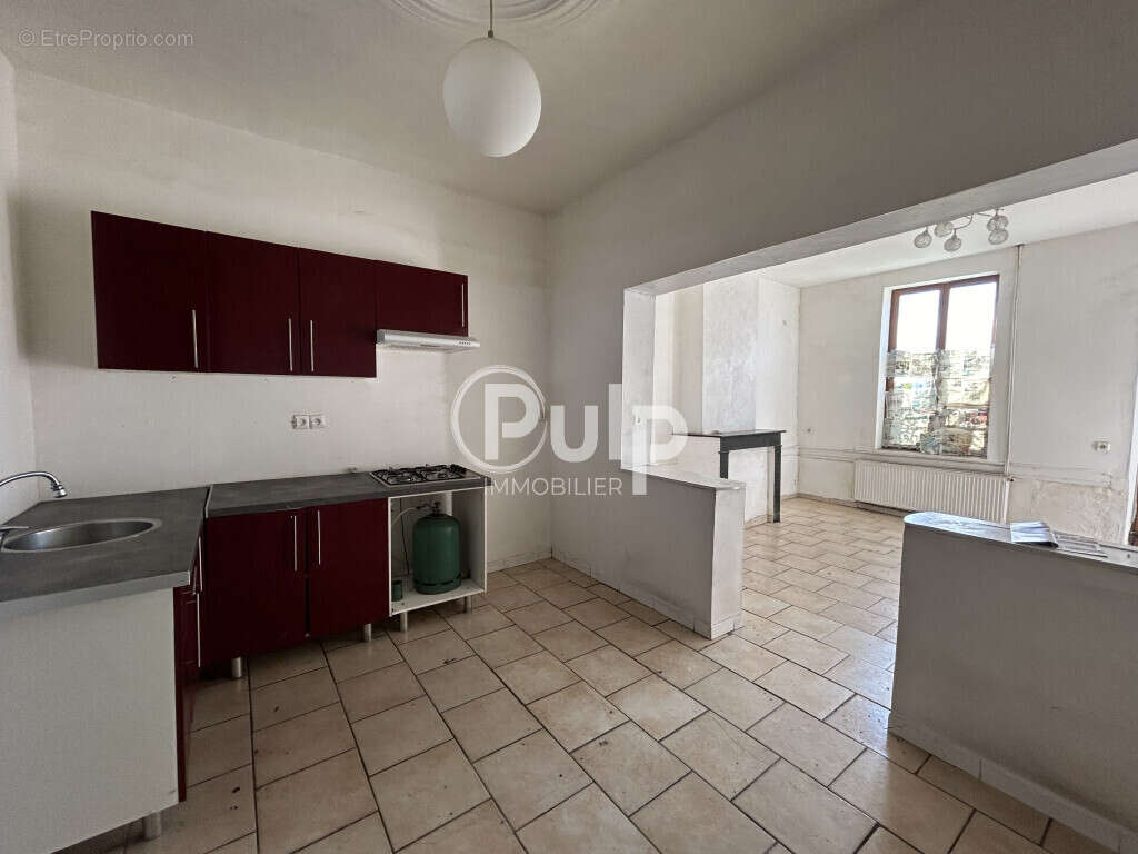 Maison à BRUAY-LA-BUISSIERE