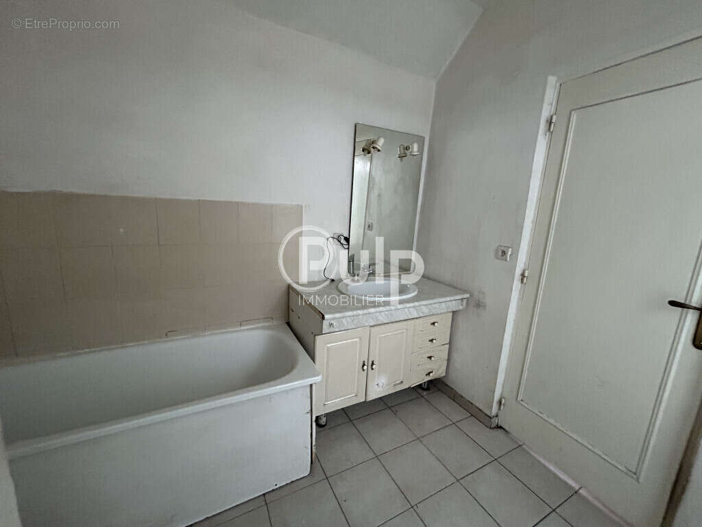 Maison à BRUAY-LA-BUISSIERE