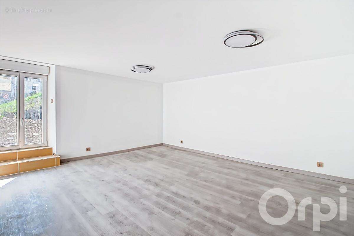 Appartement à MARIGNIER