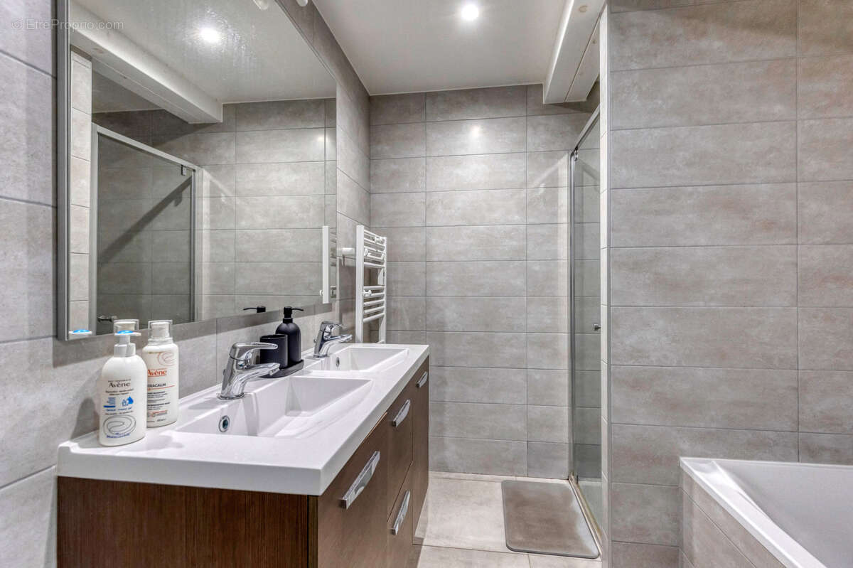 Maison à BRIE-ET-ANGONNES