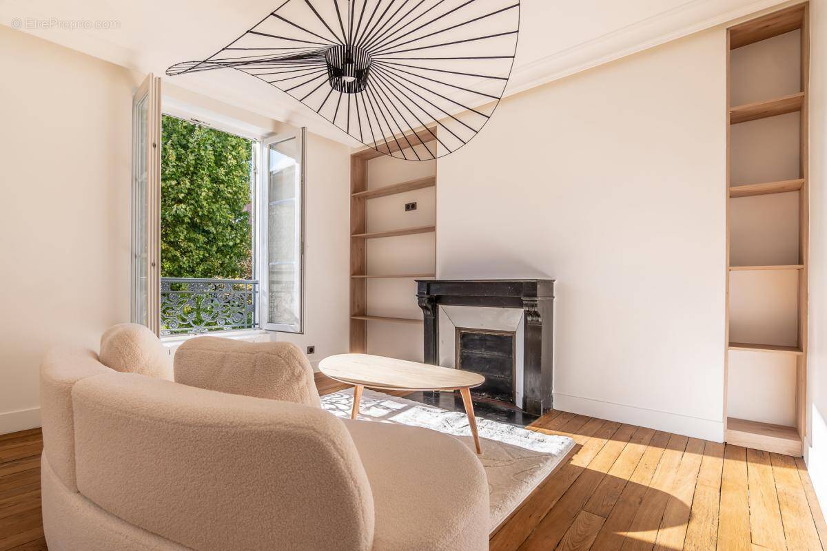 Appartement à PARIS-4E