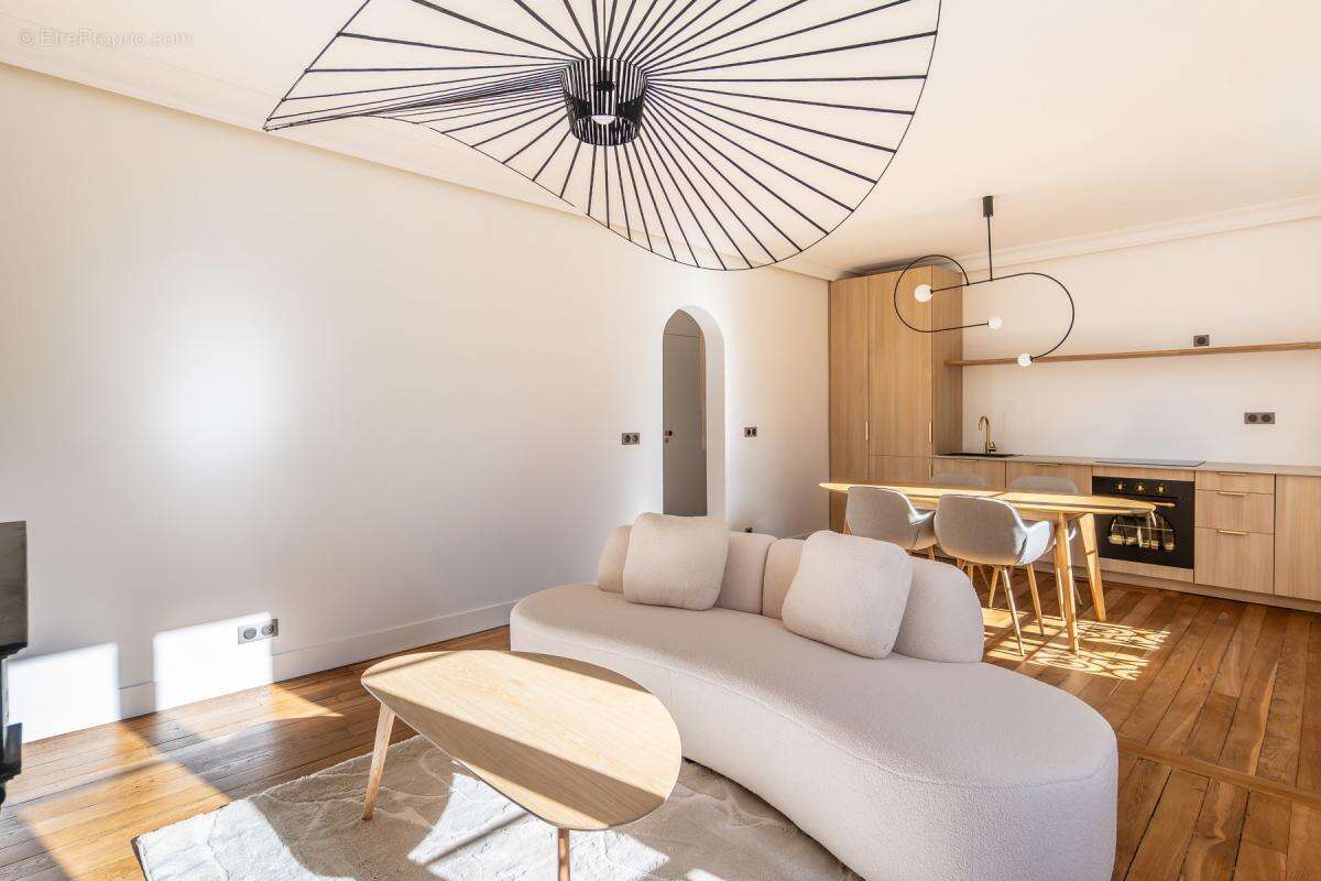 Appartement à PARIS-4E