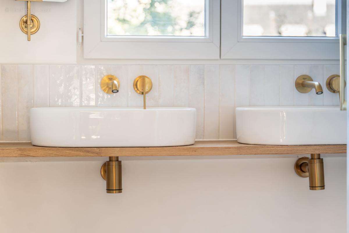 Appartement à PARIS-4E