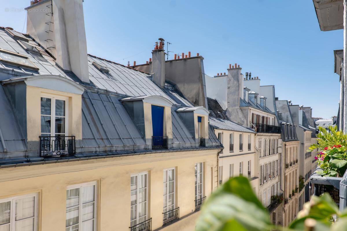 Appartement à PARIS-1E