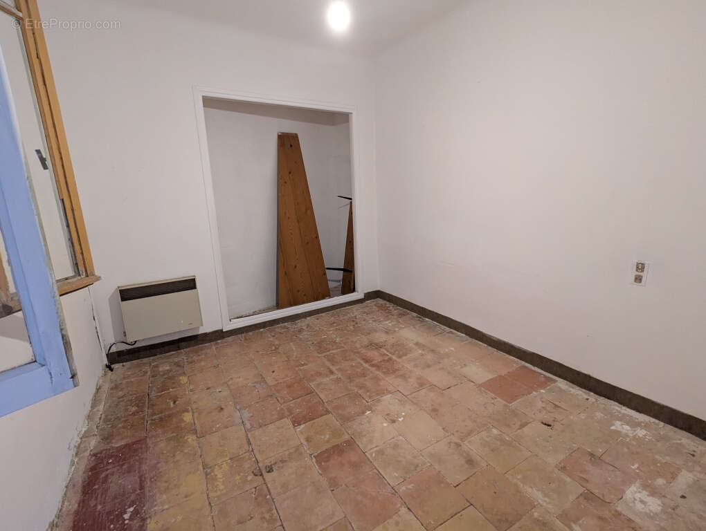 Maison à THEZAN-DES-CORBIERES