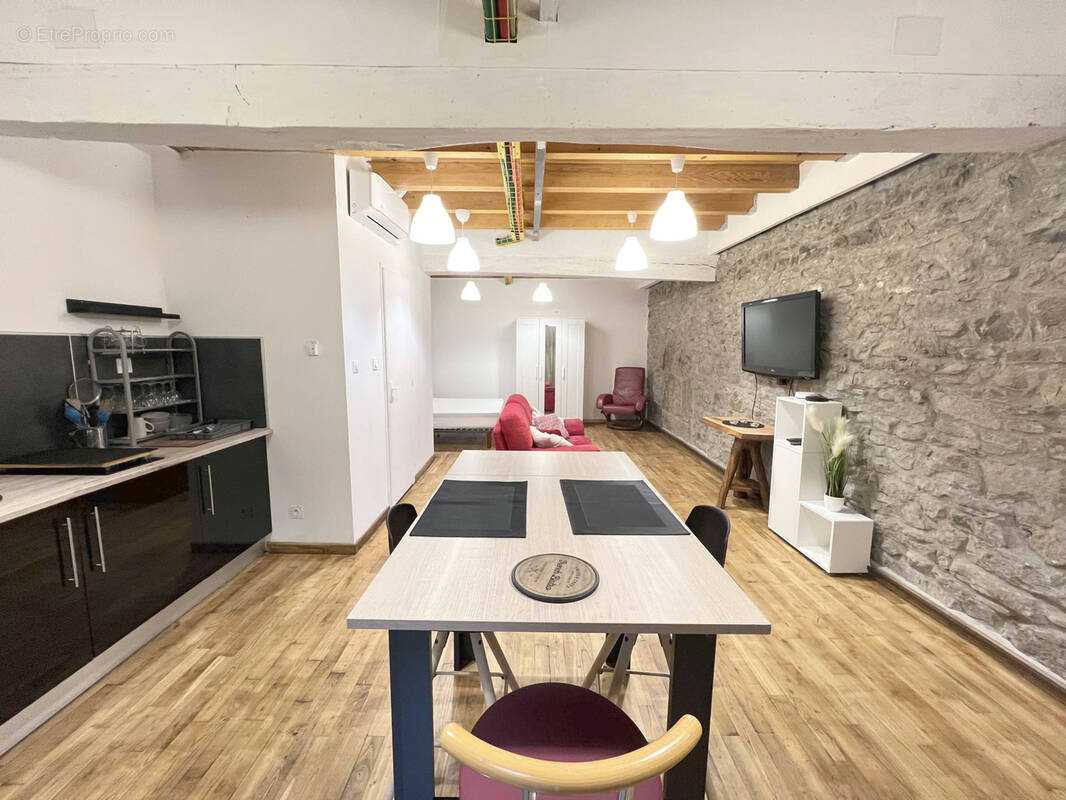 Appartement à SAINT-ETIENNE