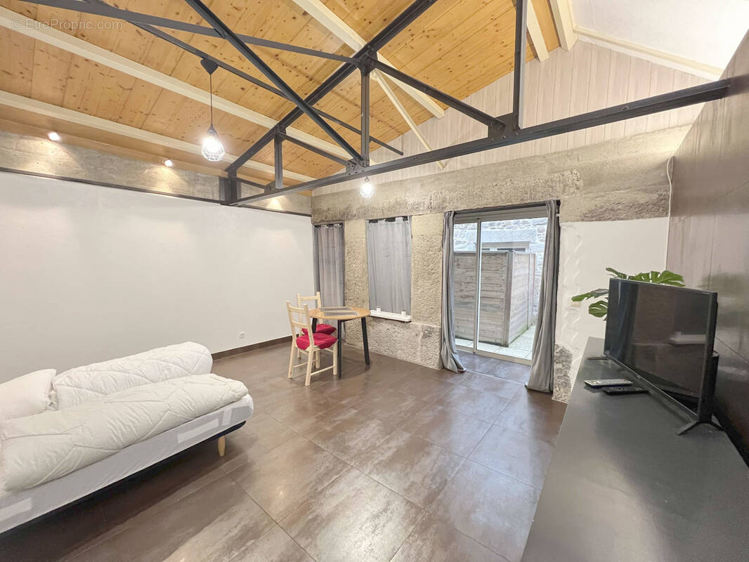 Appartement à SAINT-ETIENNE