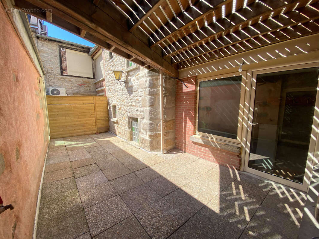 Appartement à SAINT-ETIENNE