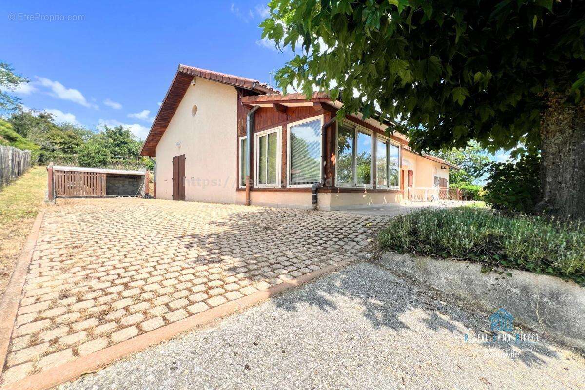 Maison à LA COTE-SAINT-ANDRE