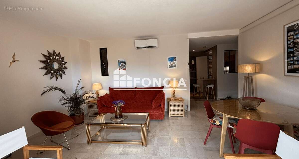 Appartement à HYERES