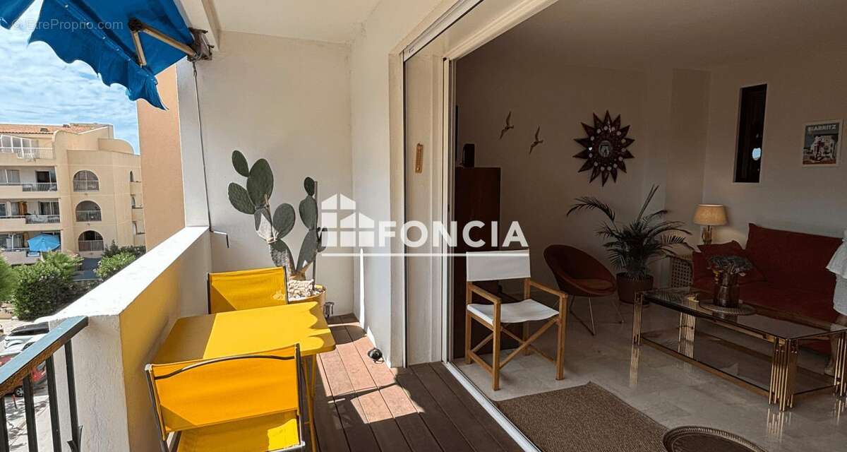 Appartement à HYERES
