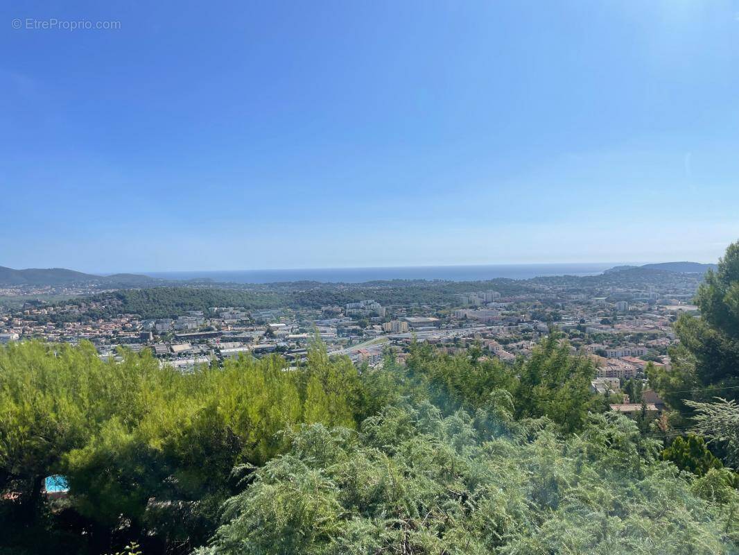 Maison à LA VALETTE-DU-VAR