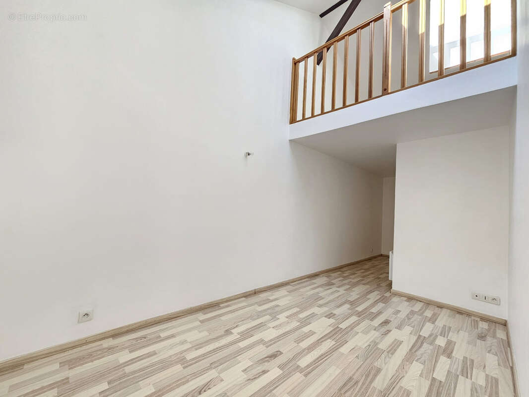 Appartement à ARPAJON