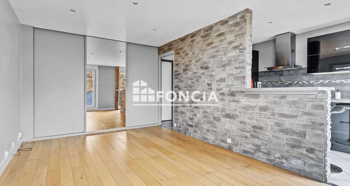 Appartement à VIRY-CHATILLON