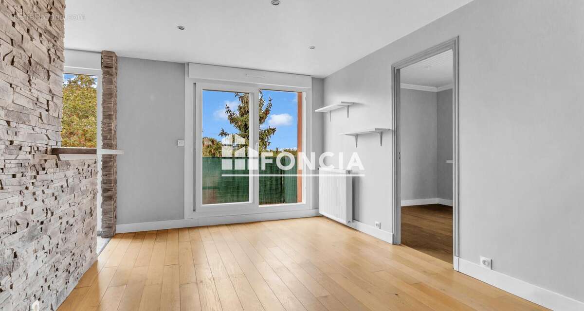 Appartement à VIRY-CHATILLON