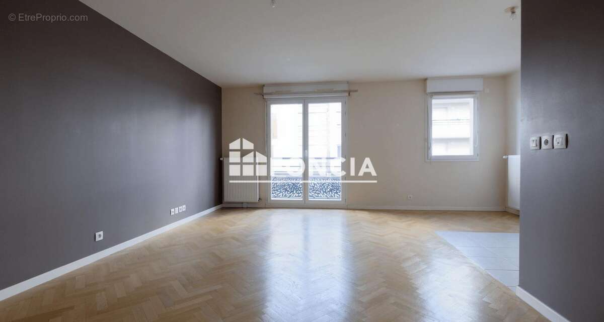 Appartement à ATHIS-MONS