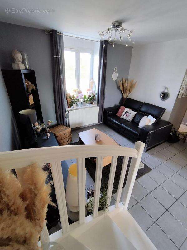 Maison à ROCHE-LA-MOLIERE