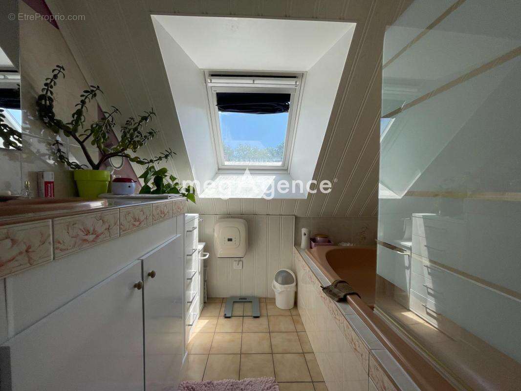 Maison à LARMOR-BADEN