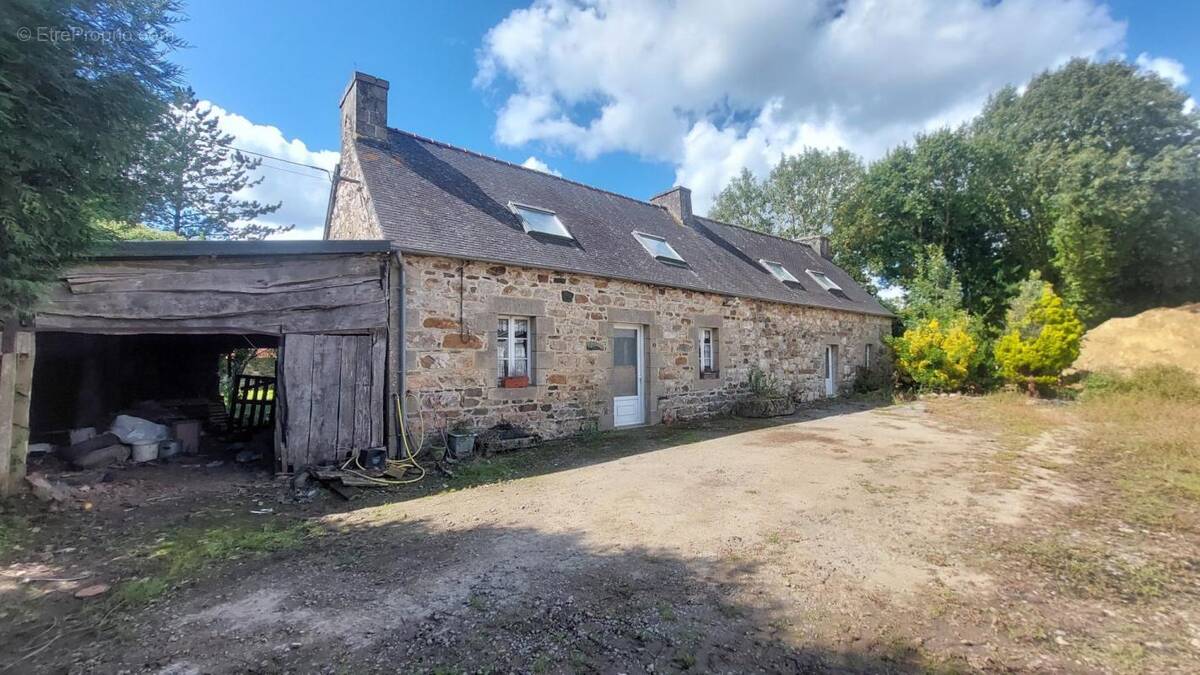 Maison à PLOUGONVER