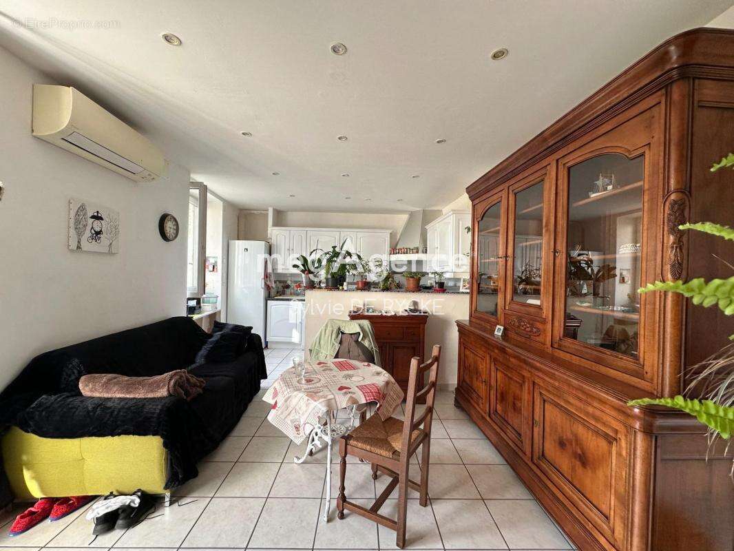 Maison à MISY-SUR-YONNE