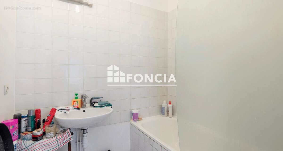 Appartement à MOISSY-CRAMAYEL