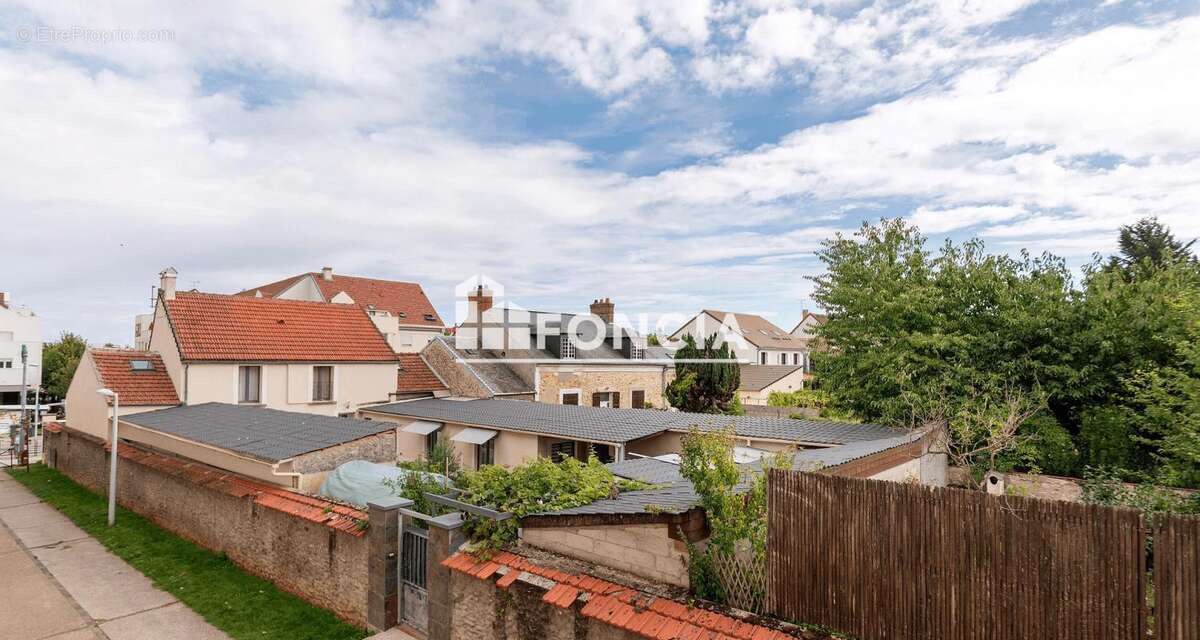 Appartement à MOISSY-CRAMAYEL