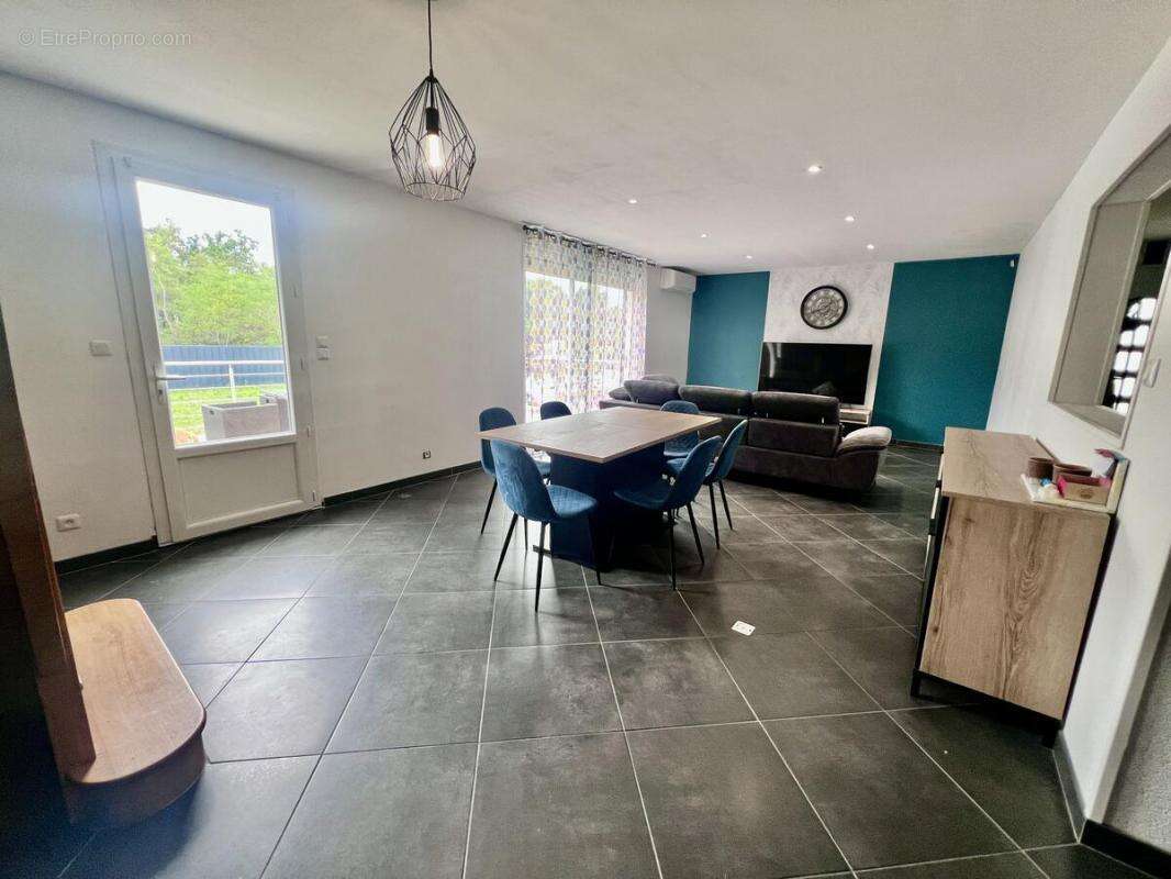 Maison à BRAY-EN-VAL