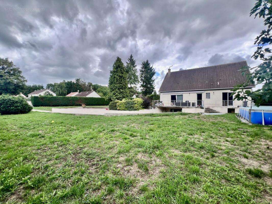 Maison à BRAY-EN-VAL