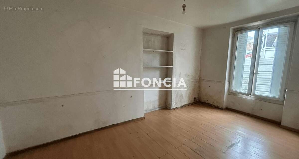 Appartement à VILLENEUVE-SAINT-GEORGES