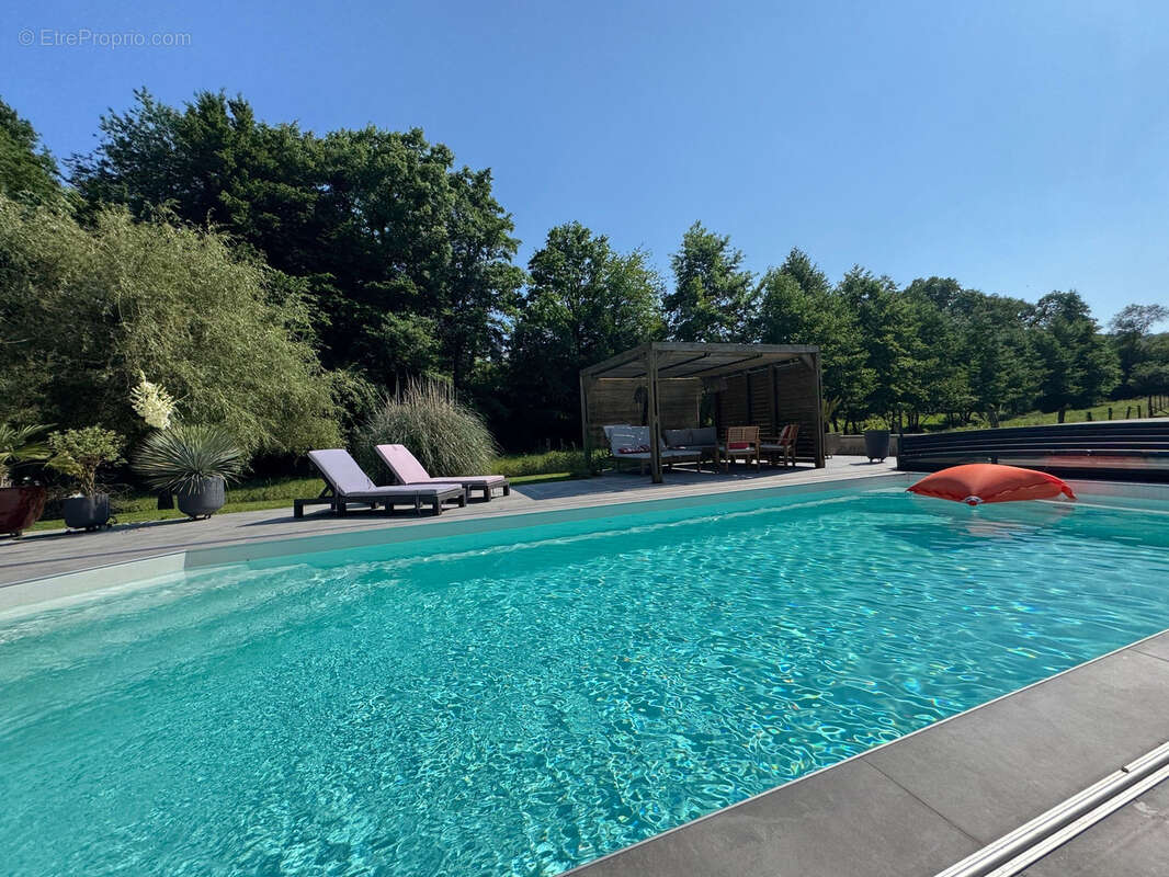 Maison à CHALONVILLARS