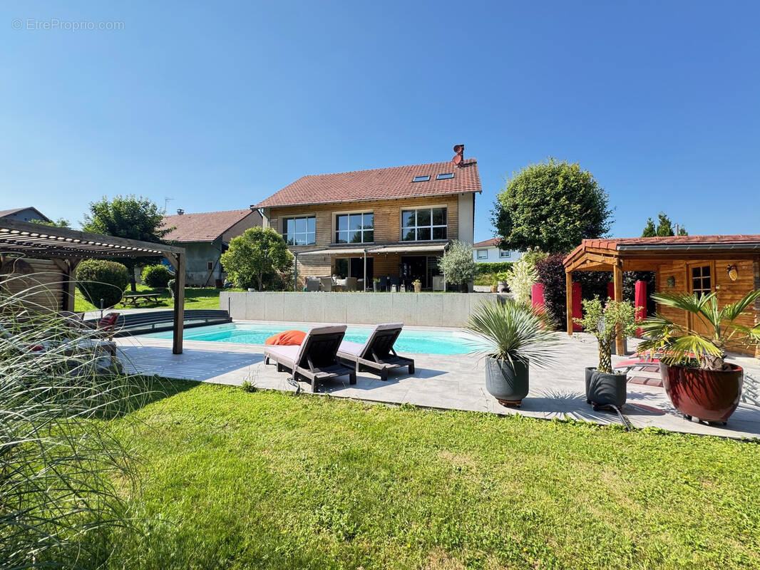 Maison à CHALONVILLARS