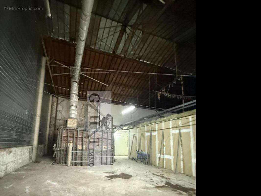 Commerce à SAINT-DENIS