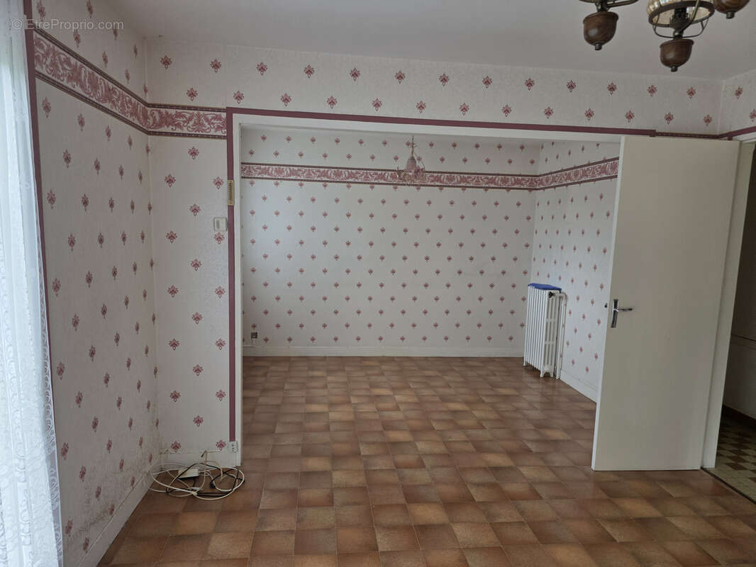 Maison à NESLE-NORMANDEUSE