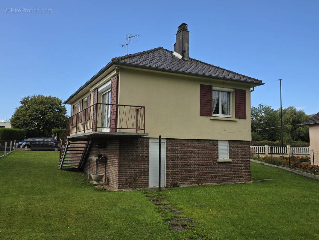 Maison à NESLE-NORMANDEUSE