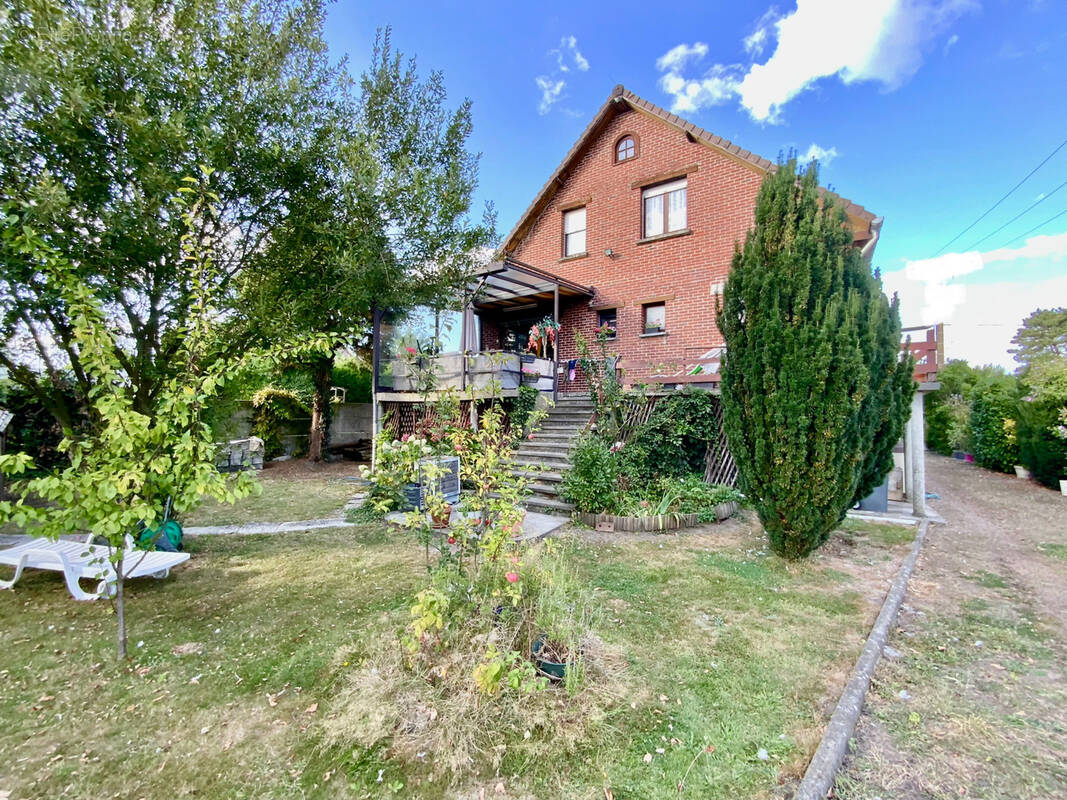 Maison à BRUILLE-SAINT-AMAND
