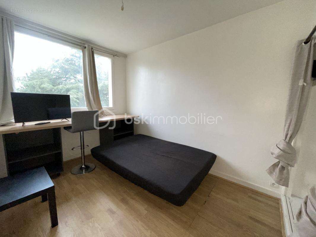 Appartement à SAINT-ETIENNE-DU-ROUVRAY