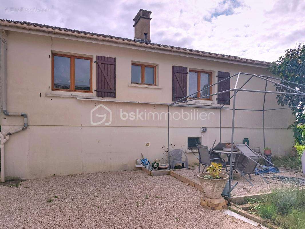 Maison à SAINT-USAGE