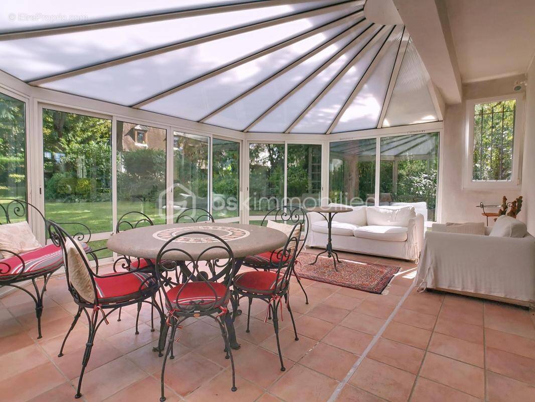 Maison à CHAMPS-SUR-MARNE