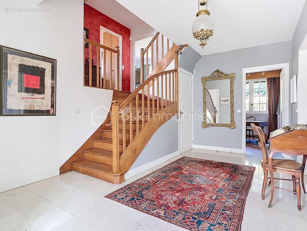 Maison à CHAMPS-SUR-MARNE