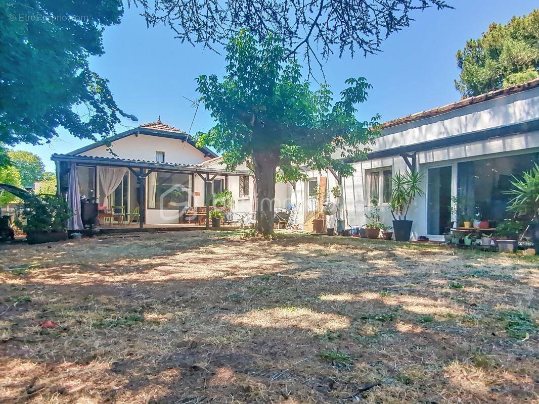 Maison à LIBOURNE