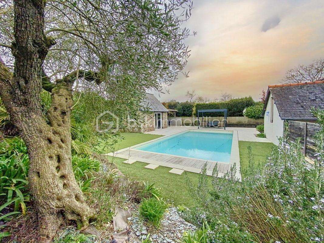 Maison à PLOUER-SUR-RANCE